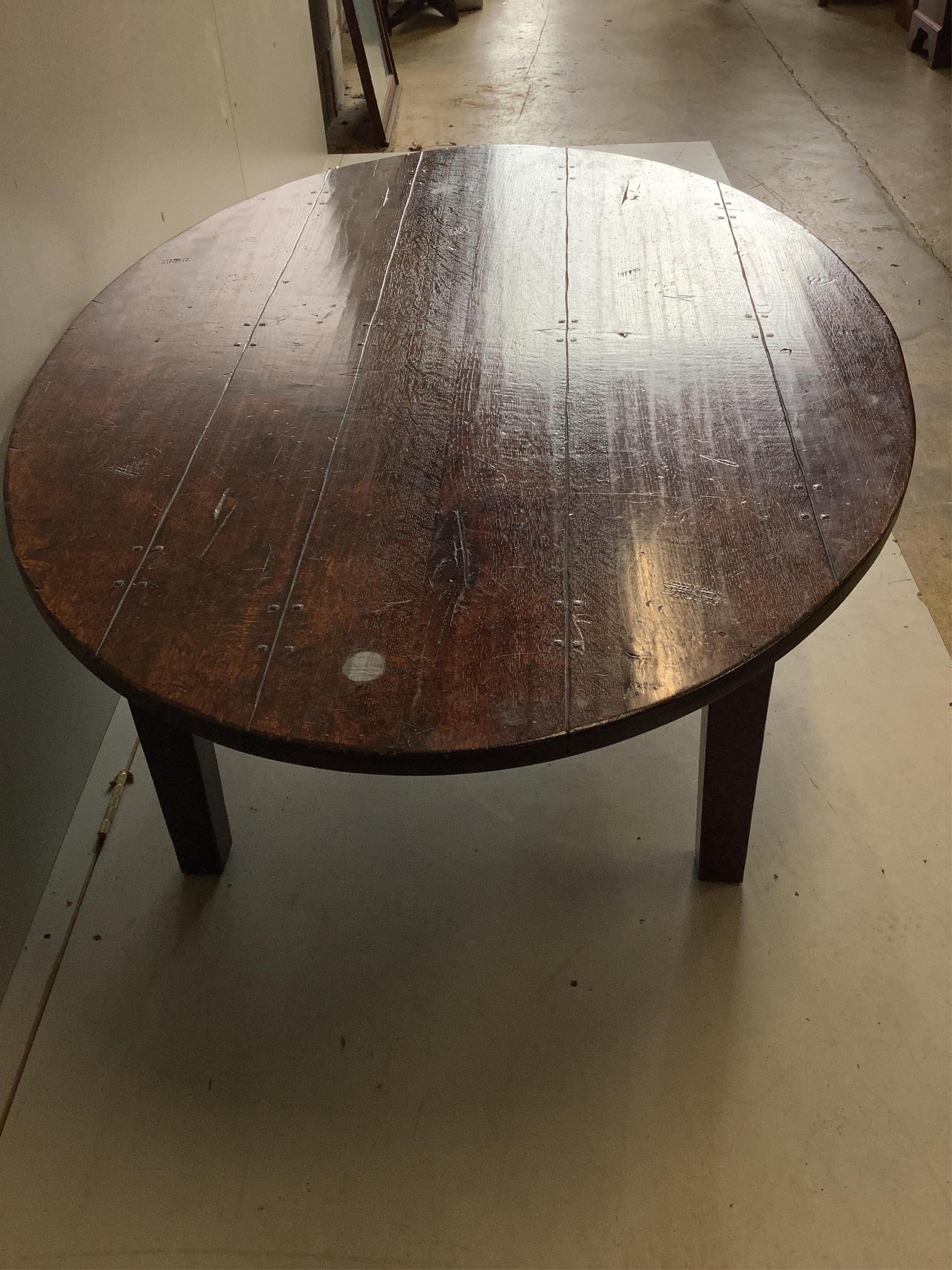 An 18th century style oval oak coffee table, width 146cm, depth 100cm, height 50cm. Condition - good